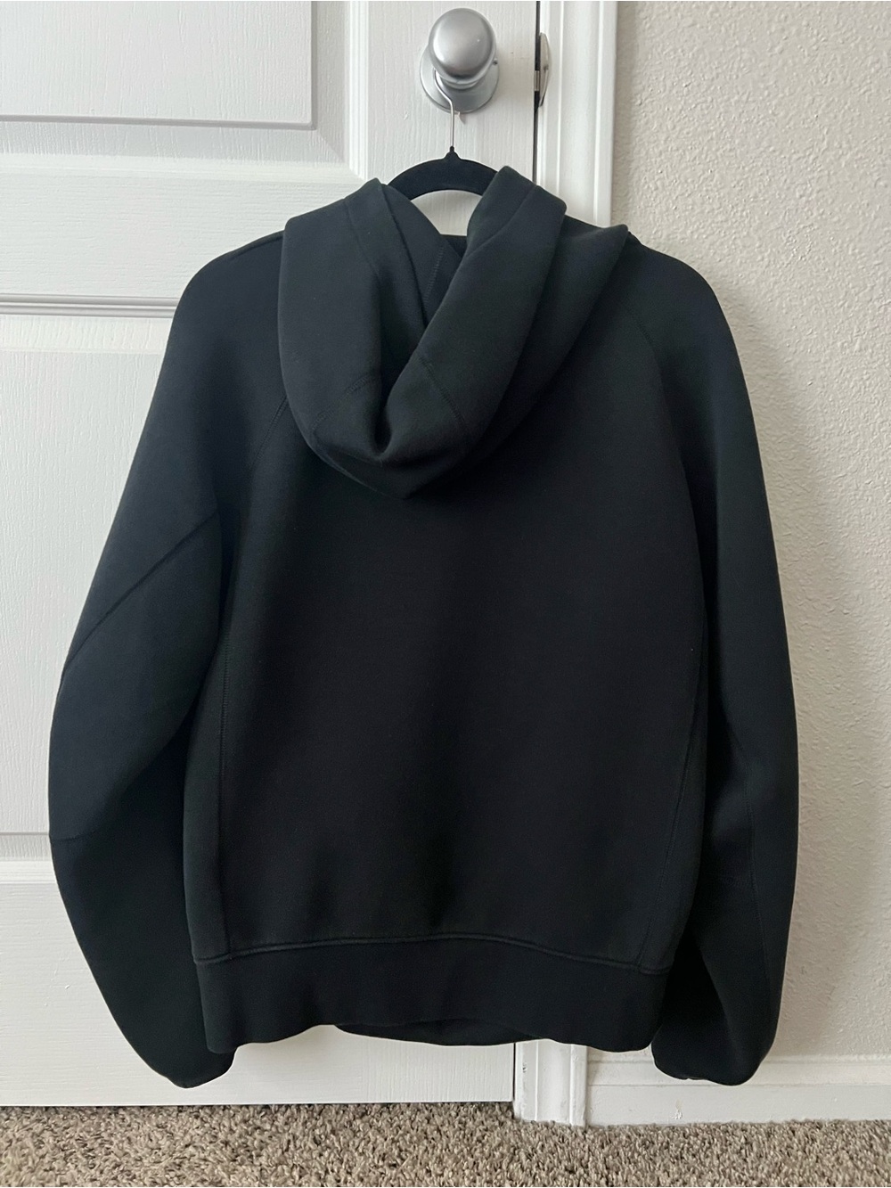 Nike Tech Men’s Black Pullover Hoodie - Picture 2 of 3